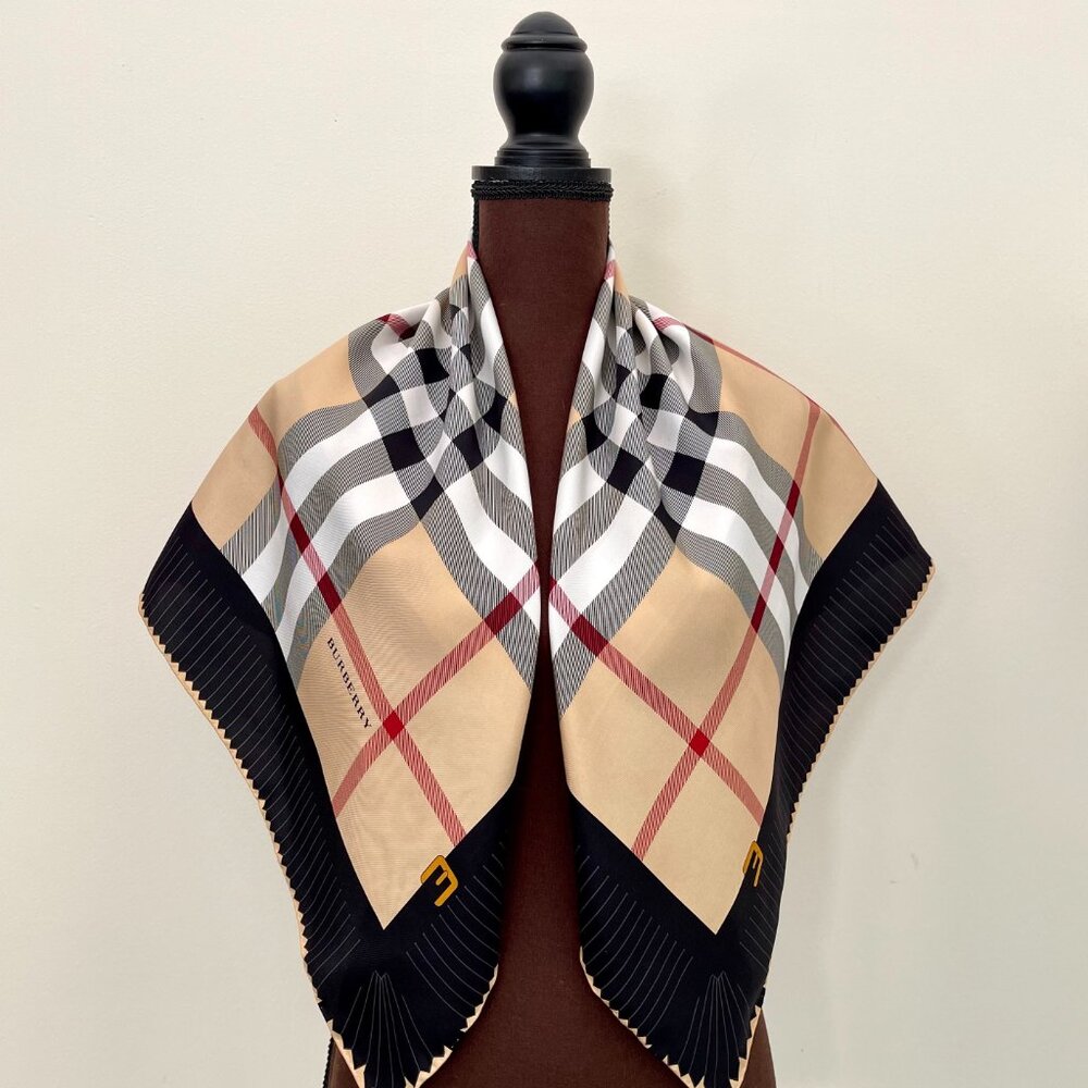 NWT Burberry Scarf House Check Beige Black Border Silk Scarf Wrap - Picture 3 of 16